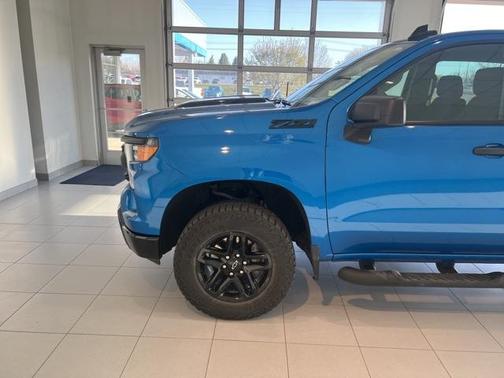 2023 Chevrolet Silverado 1500 Custom Trail Boss