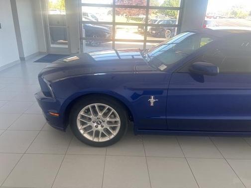 2013 Ford Mustang V6 Premium