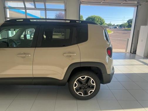2016 Jeep Renegade Trailhawk