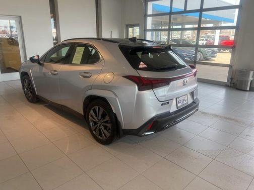2023 Lexus UX 250h F SPORT Design