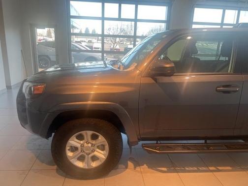 2022 Toyota 4Runner SR5