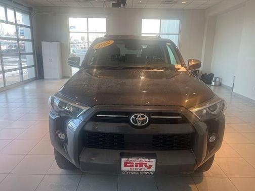 2022 Toyota 4Runner SR5