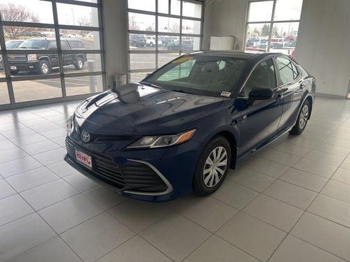 2024 Toyota Camry Hybrid LE