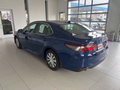 2024 Toyota Camry Hybrid LE