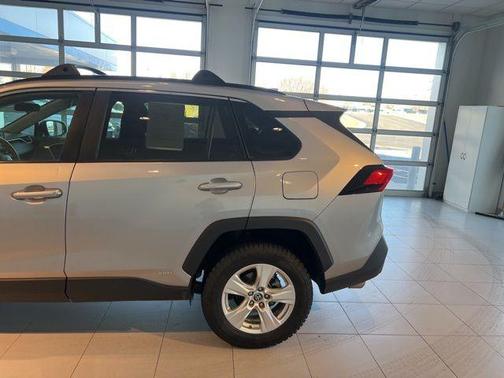 2021 Toyota RAV4 Hybrid LE