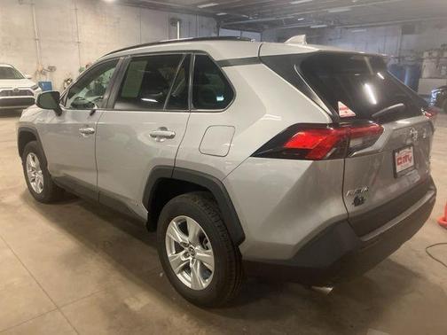 2020 Toyota RAV4 Hybrid LE