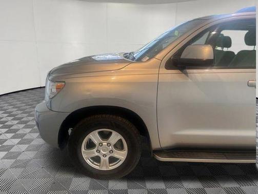 2008 Toyota Sequoia SR5