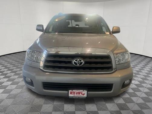 2008 Toyota Sequoia SR5