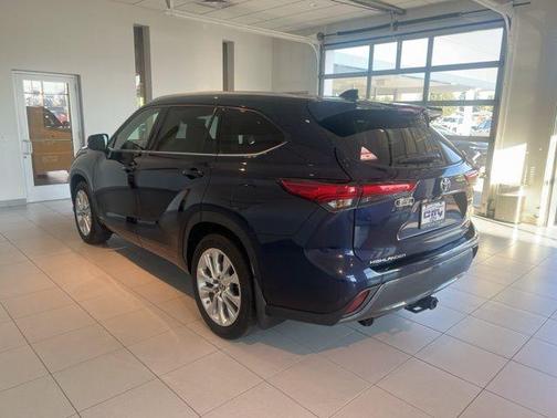 2023 Toyota Highlander Hybrid Limited