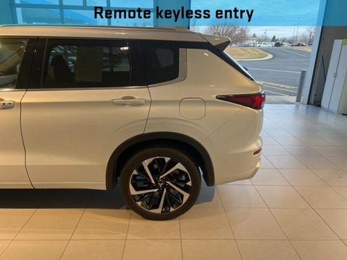 2024 Mitsubishi Outlander PHEV SEL