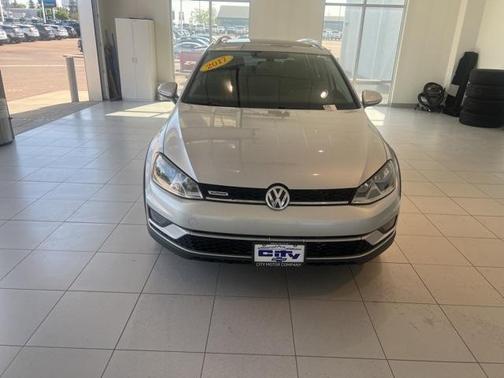 2017 Volkswagen Golf Alltrack TSI SE
