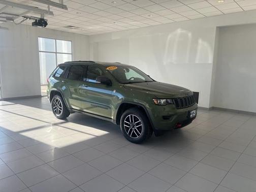 2020 Jeep Grand Cherokee Trailhawk