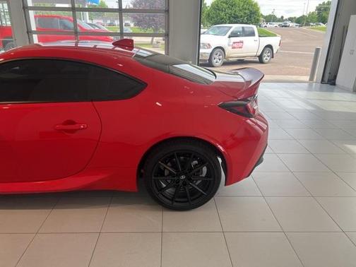 2024 Toyota GR86 Premium
