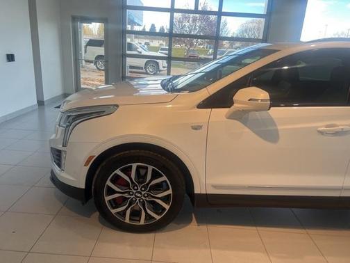 2024 Cadillac XT5 Sport