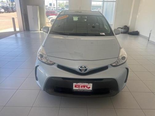 2015 Toyota Prius v Two