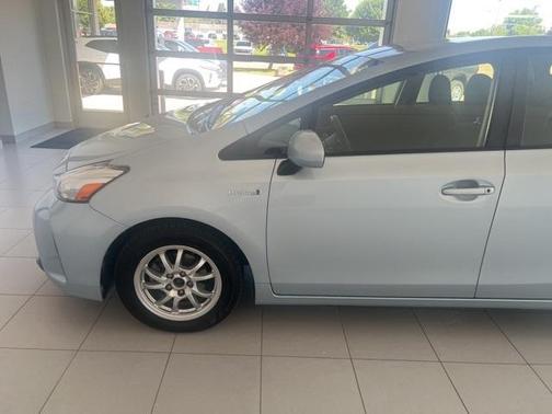 2015 Toyota Prius v Two