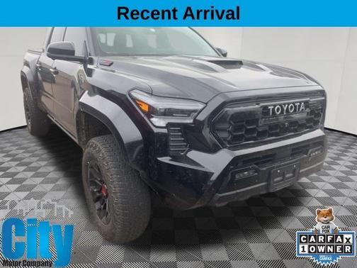 2025 Toyota Tacoma Hybrid TRD