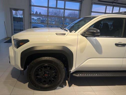 2025 Toyota 4Runner Hybrid TRD