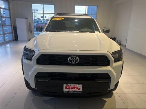 2025 Toyota 4Runner Hybrid TRD