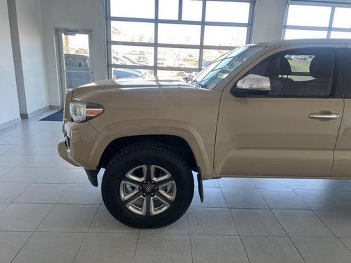 2018 Toyota Tacoma SR