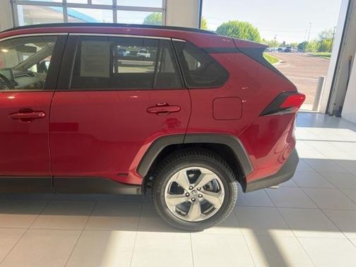 2021 Toyota RAV4 Hybrid XLE Premium
