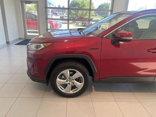 2021 Toyota RAV4 Hybrid XLE Premium