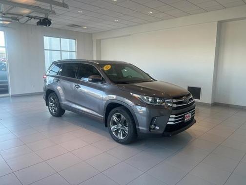 2017 Toyota Highlander Limited