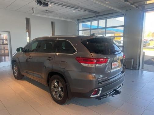 2017 Toyota Highlander Limited