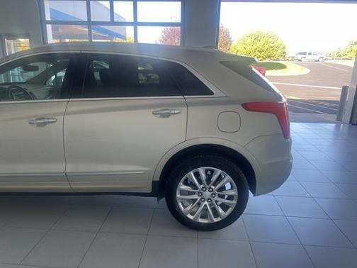 2017 Cadillac XT5 Platinum