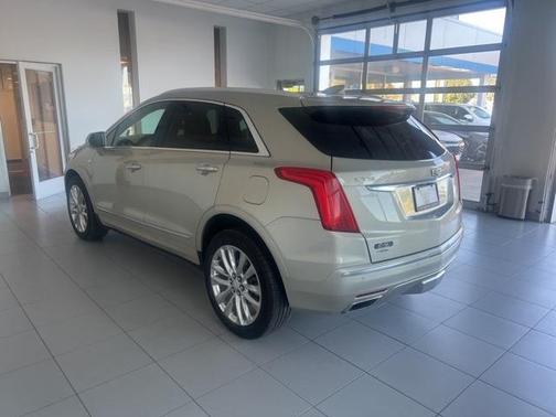 2017 Cadillac XT5 Platinum