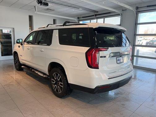 2021 GMC Yukon XL AT4