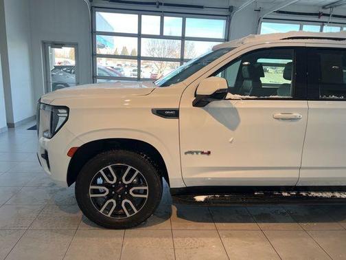 2021 GMC Yukon XL AT4