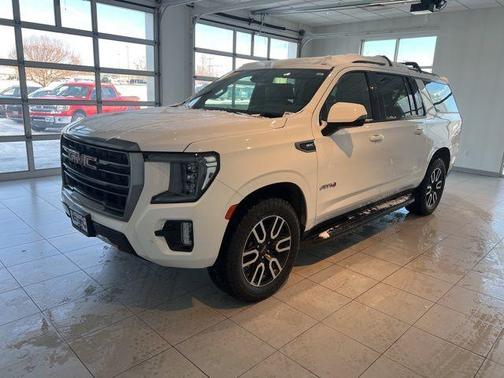 2021 GMC Yukon XL AT4