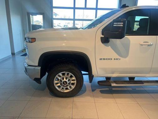 2024 Chevrolet Silverado 2500 LT