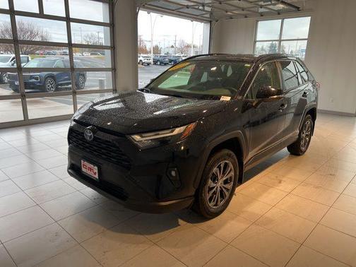 2022 Toyota RAV4 Hybrid XLE Premium