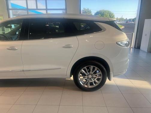 2022 Buick Enclave Avenir