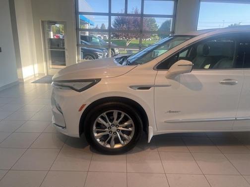2022 Buick Enclave Avenir