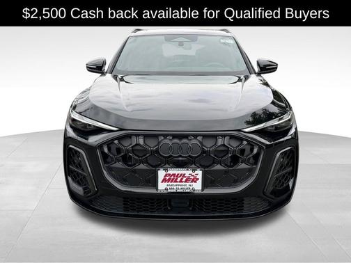 Mythos Black Metallic 2026 Audi Q5