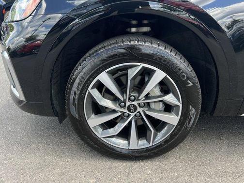 2025 Audi Q5 45 S line quattro Premium