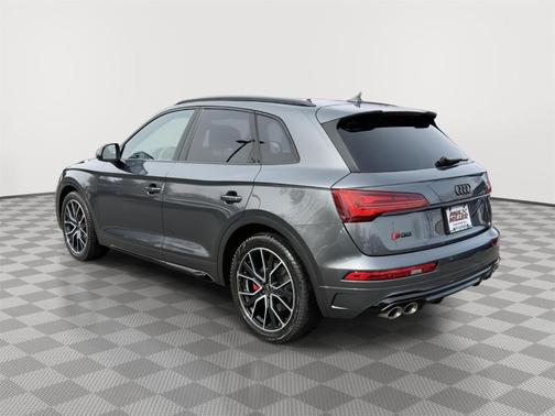 Daytona Gray Pearl Effect 2025 Audi SQ5 3.0T Premium Plus