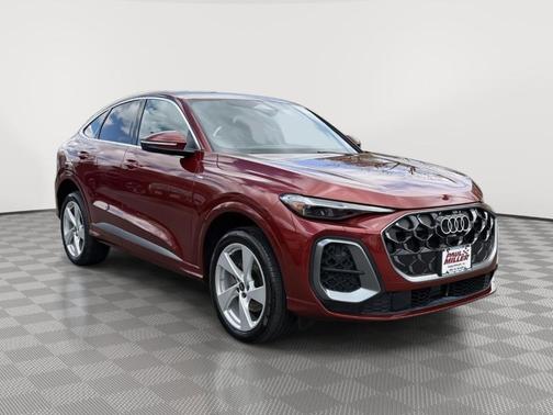 Grenadier Red Metallic 2025 Audi Q5 2.0T Premium