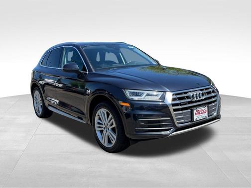 Moonlight Blue Metallic 2019 Audi Q5 2.0T Premium Plus