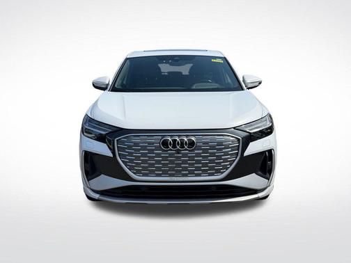 Glacier White Metallic 2023 Audi Q4 e-tron 50 Prestige