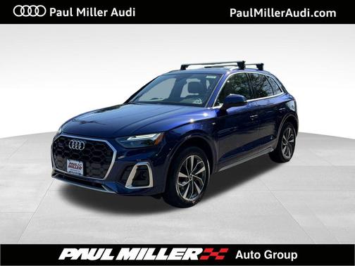 Navarra Blue Metallic 2024 Audi Q5 45 S line quattro Premium