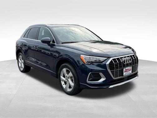 Cosmos Blue Metallic 2020 Audi Q3 45 Premium