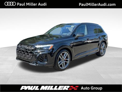 Mythos Black Metallic 2026 Audi Q7 55 Premium