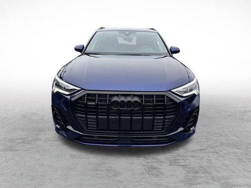 2023 Audi Q3 45 S line Premium