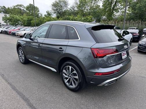 2024 Audi Q5 45 S line quattro Premium