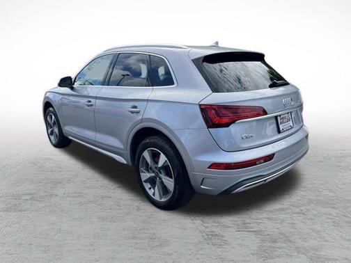 2024 Audi Q5 40 Premium