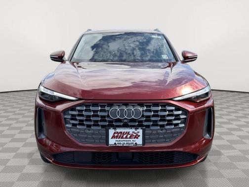 Grenadier Red Metallic 2025 Audi Q5 2.0T quattro Premium